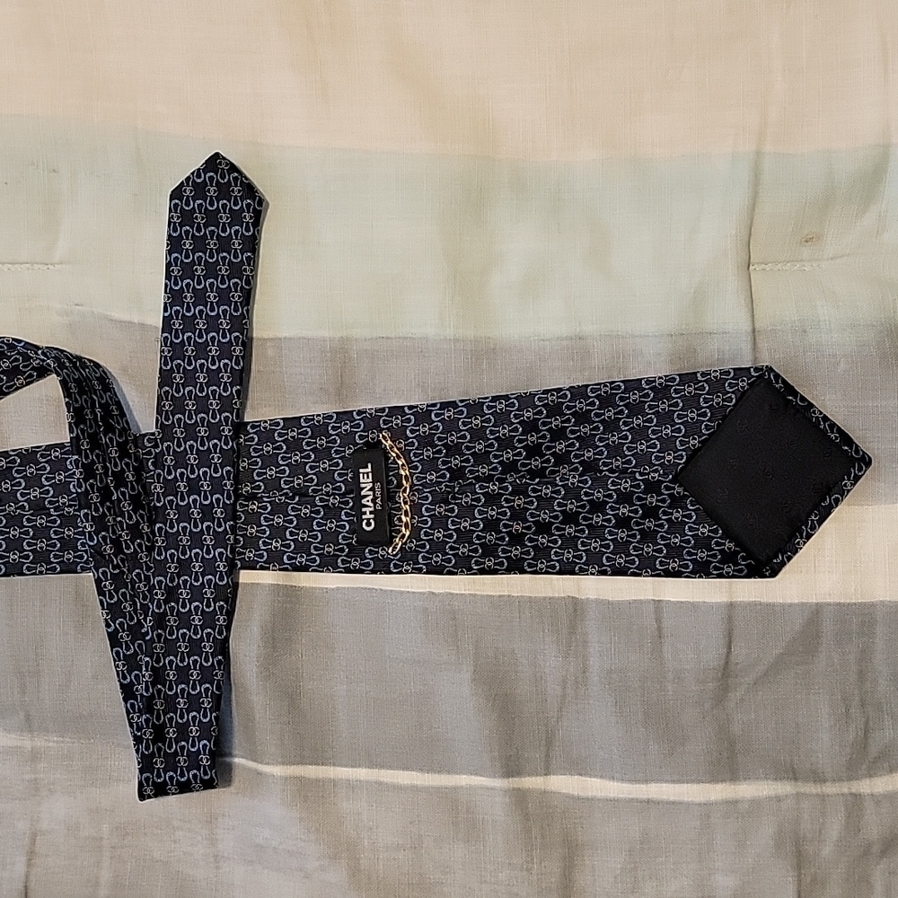 Chanel Tie